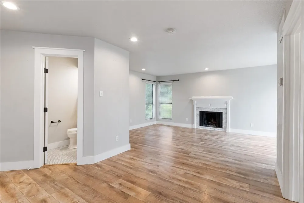 7 Dewberry Court Bedford, TX 76021