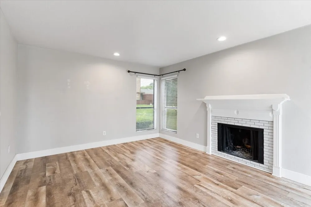 7 Dewberry Court Bedford, TX 76021