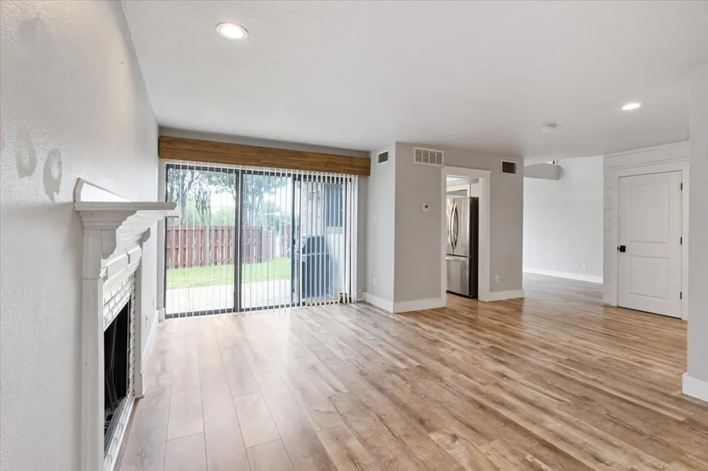 7 Dewberry Court Bedford, TX 76021