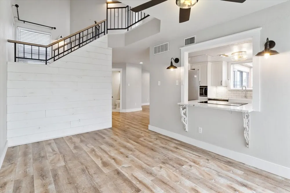 7 Dewberry Court Bedford, TX 76021