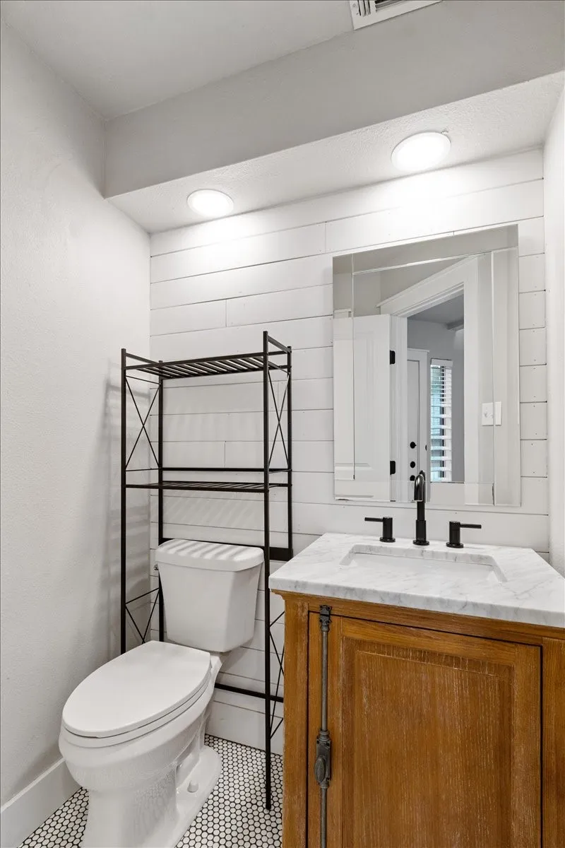 7 Dewberry Court Bedford, TX 76021