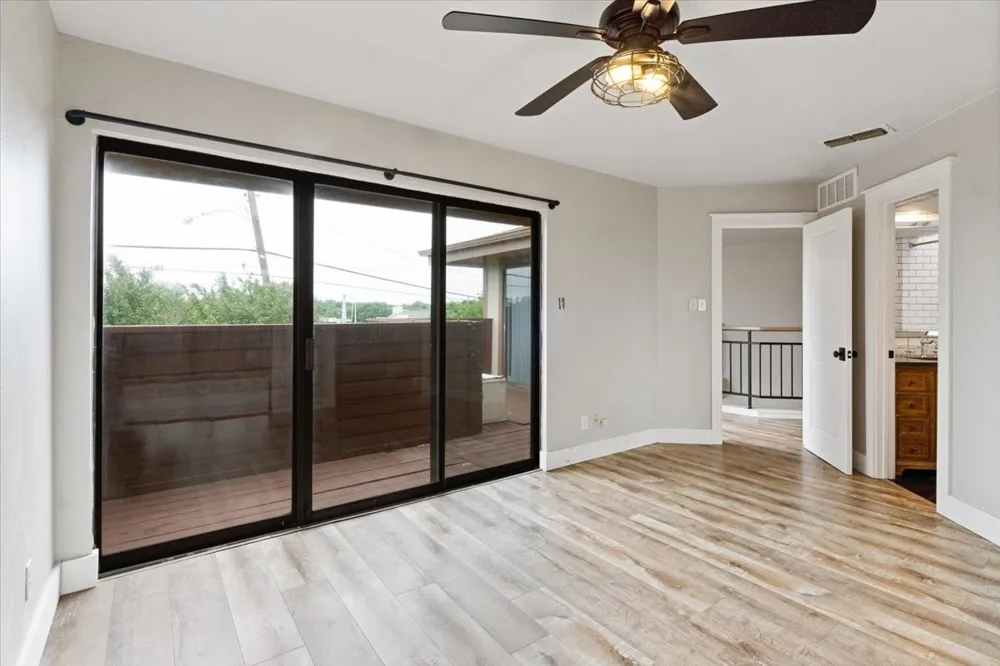 7 Dewberry Court Bedford, TX 76021