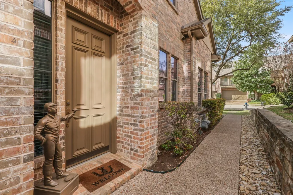 2388 Greymoore Drive Frisco, TX 75034