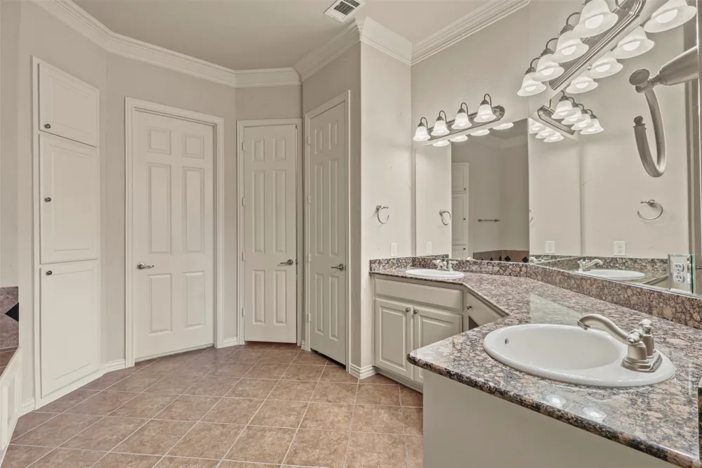 2388 Greymoore Drive Frisco, TX 75034