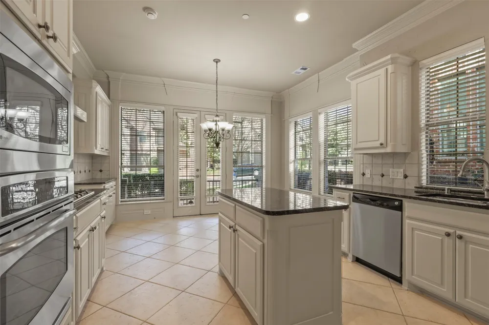 2388 Greymoore Drive Frisco, TX 75034