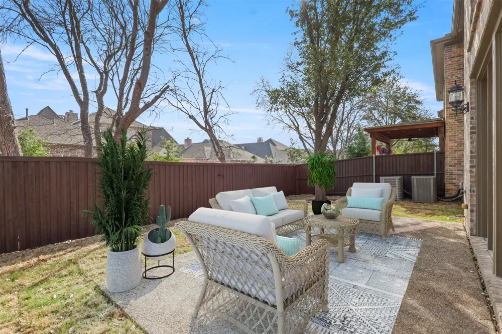 2388 Greymoore Drive Frisco, TX 75034