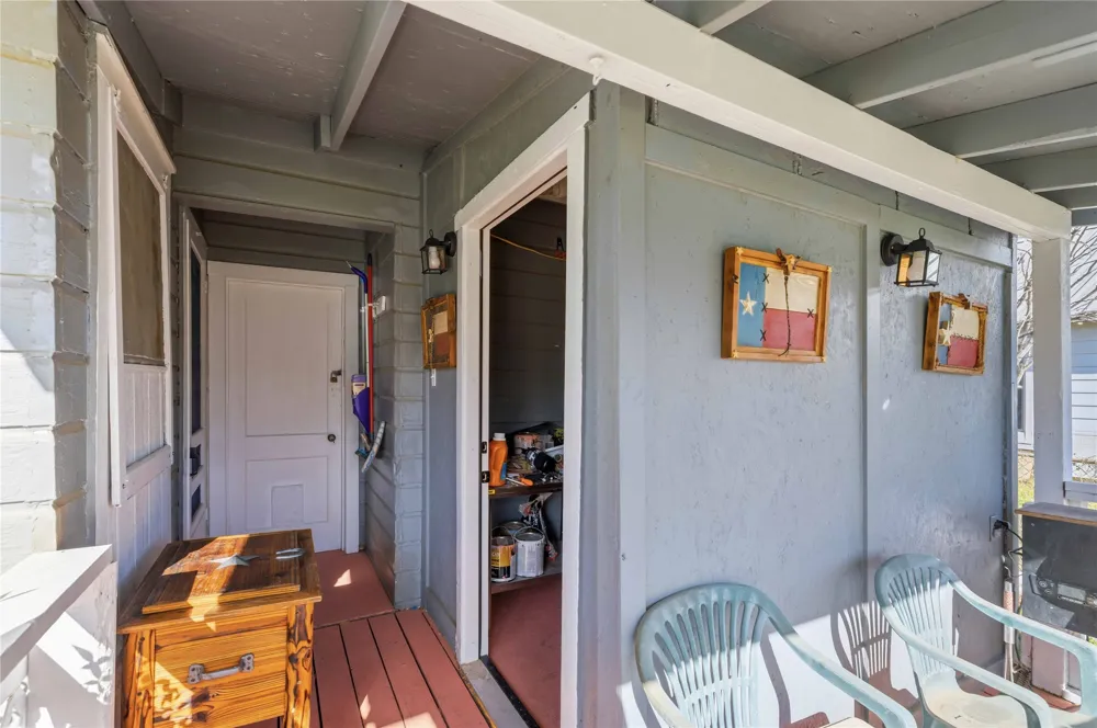 915 S Neches Street Coleman, TX 76834