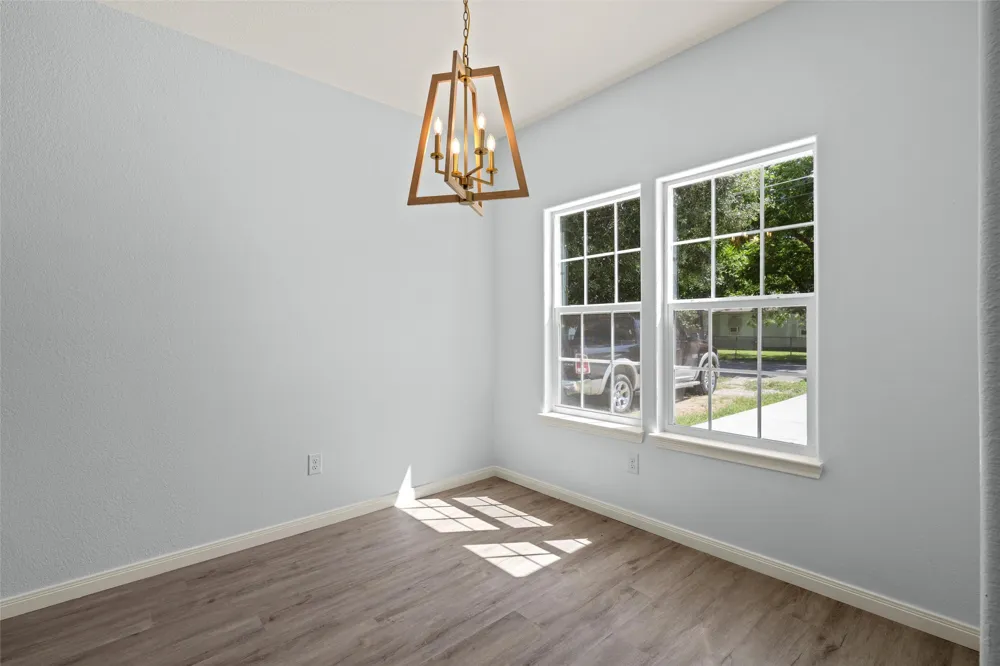 211 Lopez Street Bellmead, TX 76705