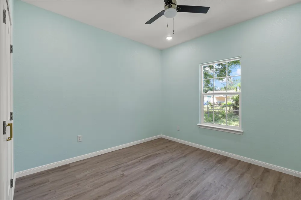 211 Lopez Street Bellmead, TX 76705