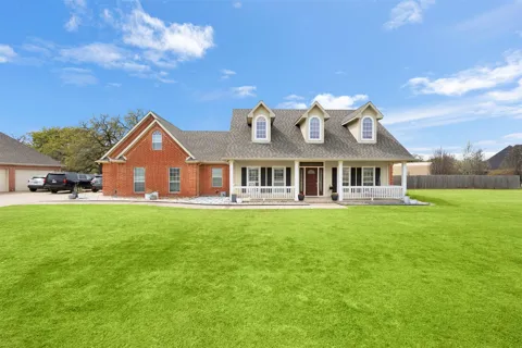 2000 Pin Oak Drive