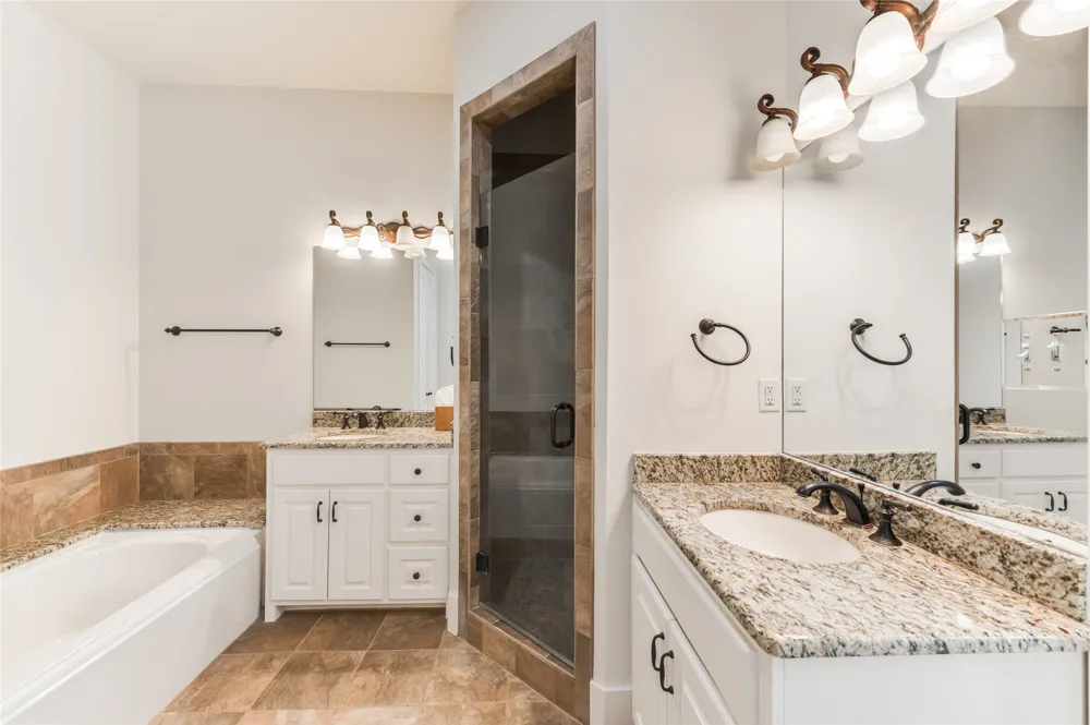 1002 Private Road 7892 Mineola, TX 75773