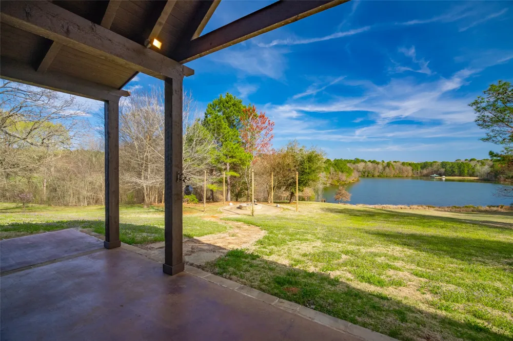 1002 Private Road 7892 Mineola, TX 75773