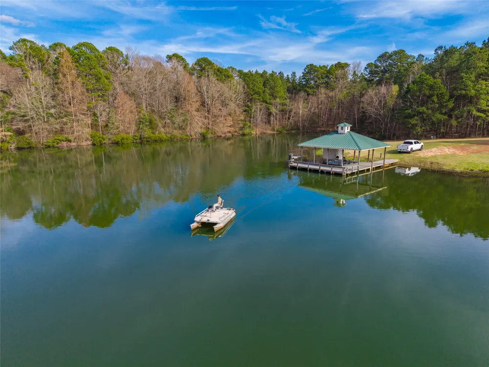 1002 Private Road 7892 Mineola, TX 75773