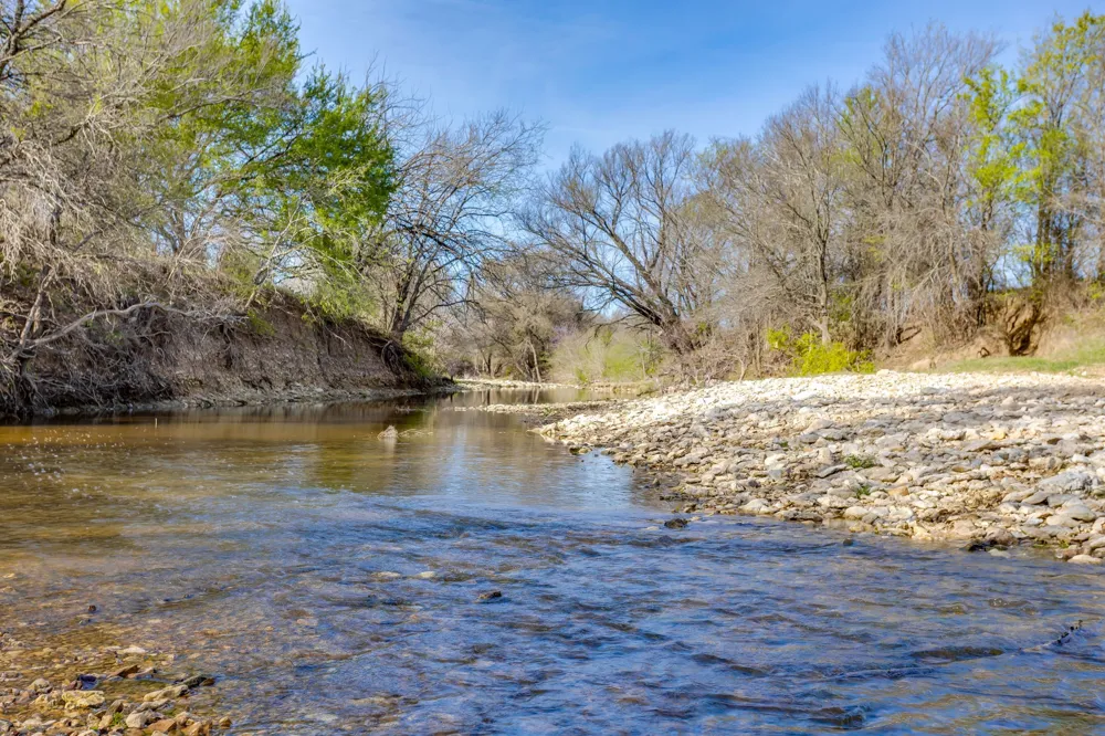 HCR 1136 Blum, TX 76093