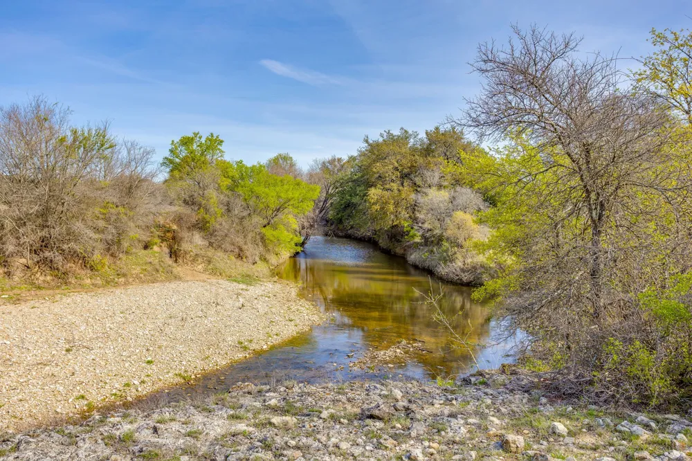 HCR 1136 Blum, TX 76093