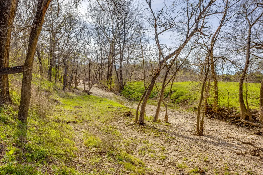 HCR 1136 Blum, TX 76093