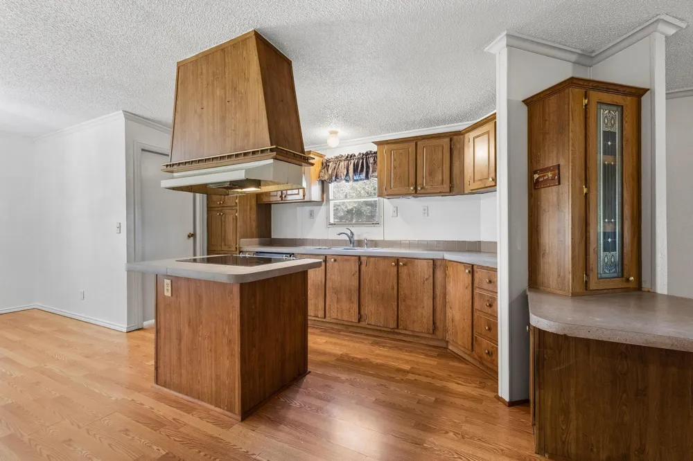 528 County Road 1120 Ravenna, TX 75476