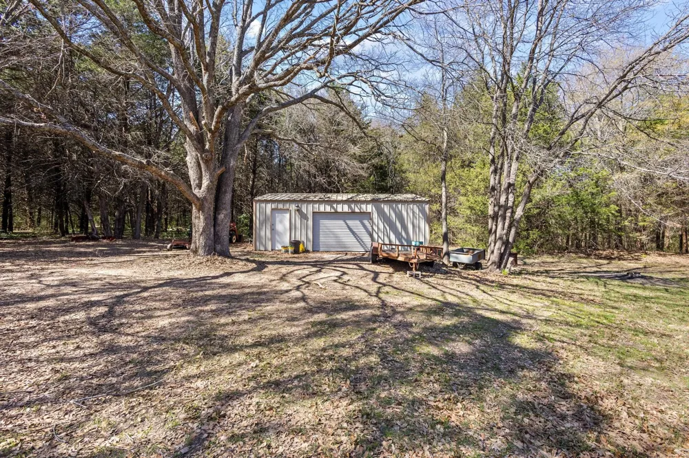 528 County Road 1120 Ravenna, TX 75476