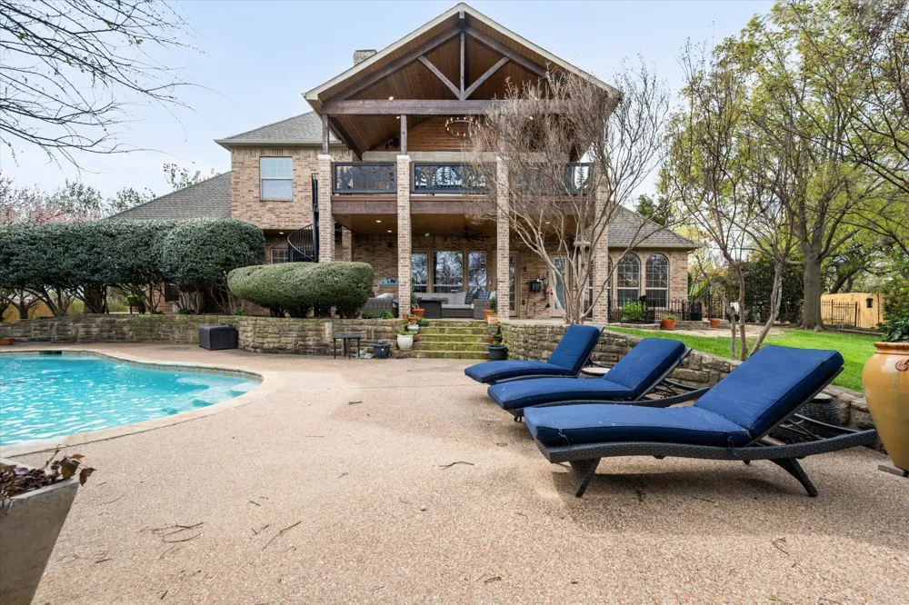 2703 Katherine Court Dalworthington Gardens, TX 76016