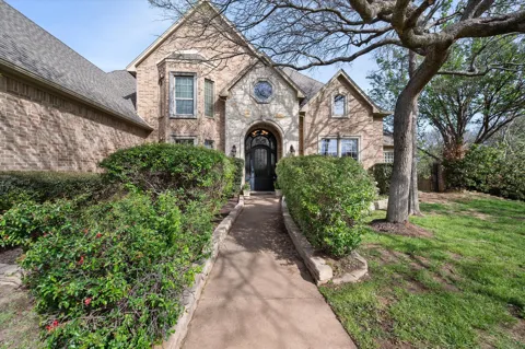 2703 Katherine Court