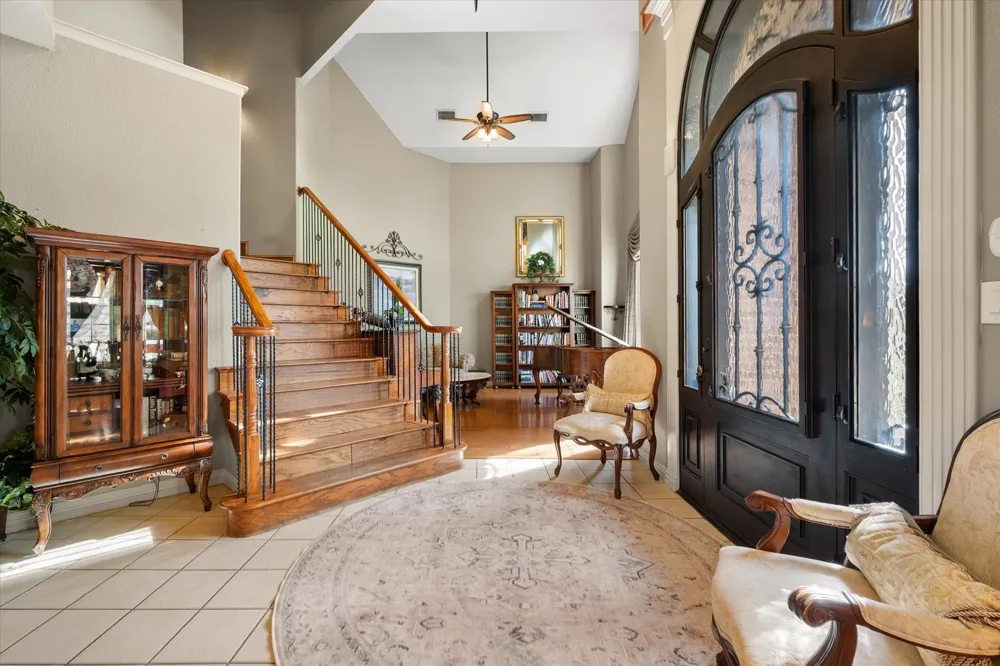 2703 Katherine Court Dalworthington Gardens, TX 76016