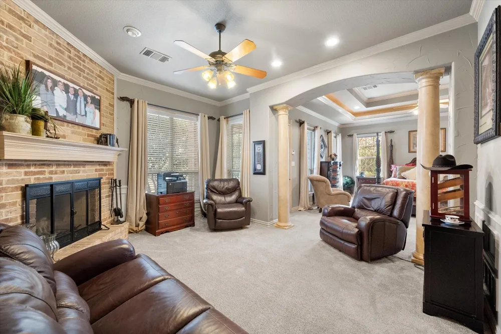2703 Katherine Court Dalworthington Gardens, TX 76016