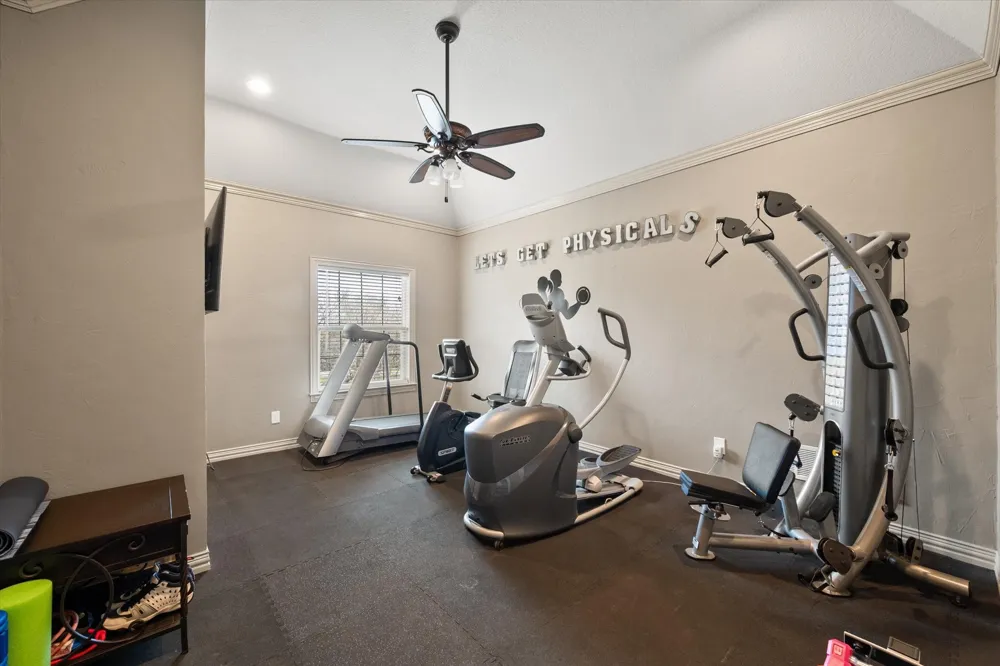 2703 Katherine Court Dalworthington Gardens, TX 76016