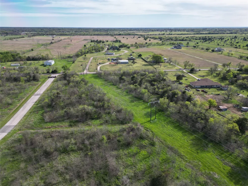 8001 Big Water Lane Kemp, TX 75143