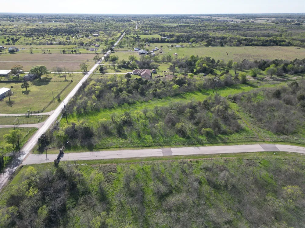8001 Big Water Lane Kemp, TX 75143