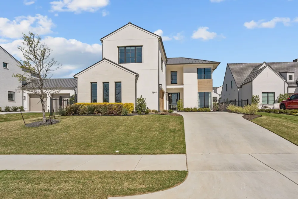 9644 Latour Lane Fort Worth, TX 76126