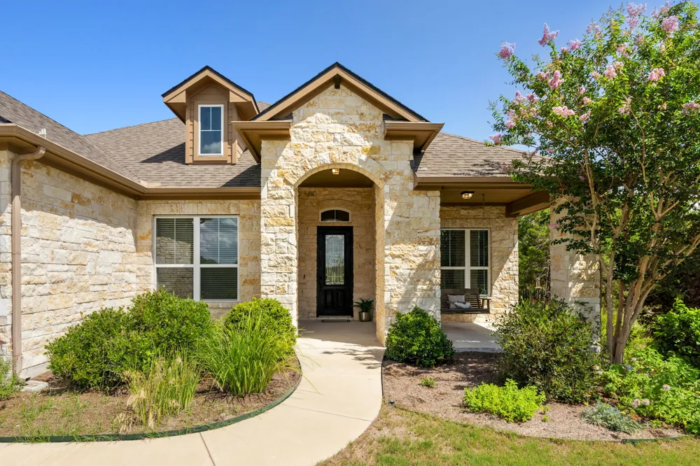 377 Bristlecone Drive Driftwood, TX 78619
