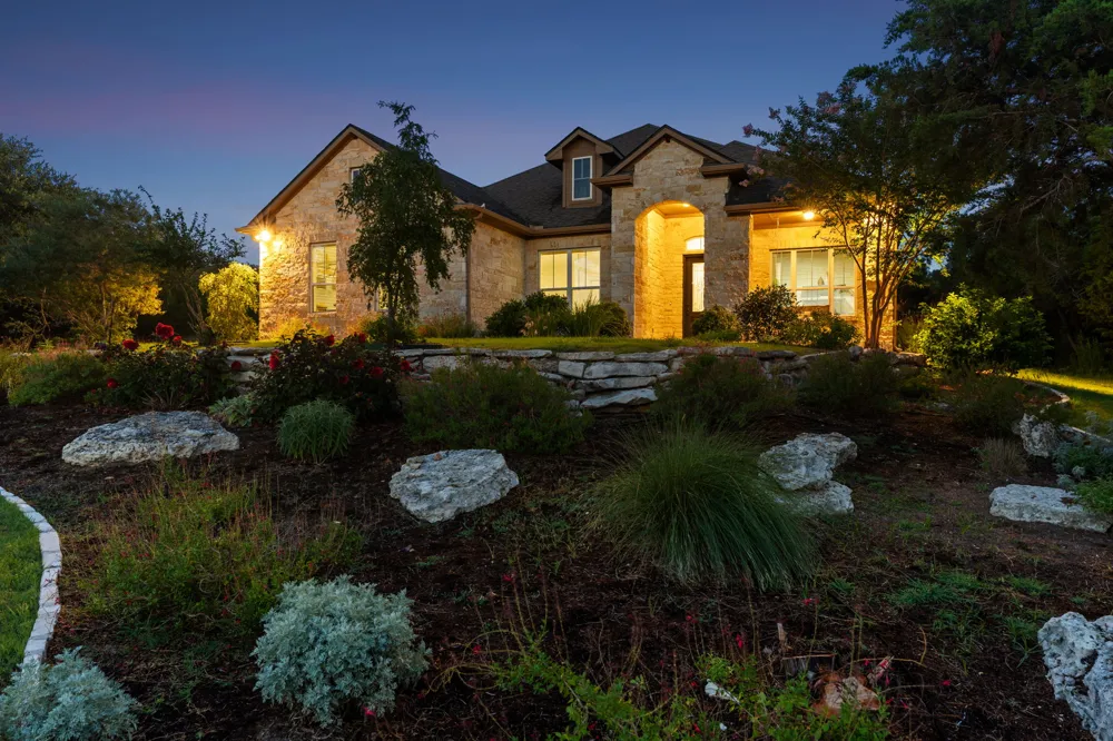 377 Bristlecone Drive Driftwood, TX 78619