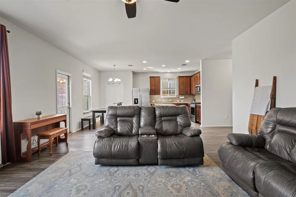 11816 Jackson Falls Way Manor, TX 78653