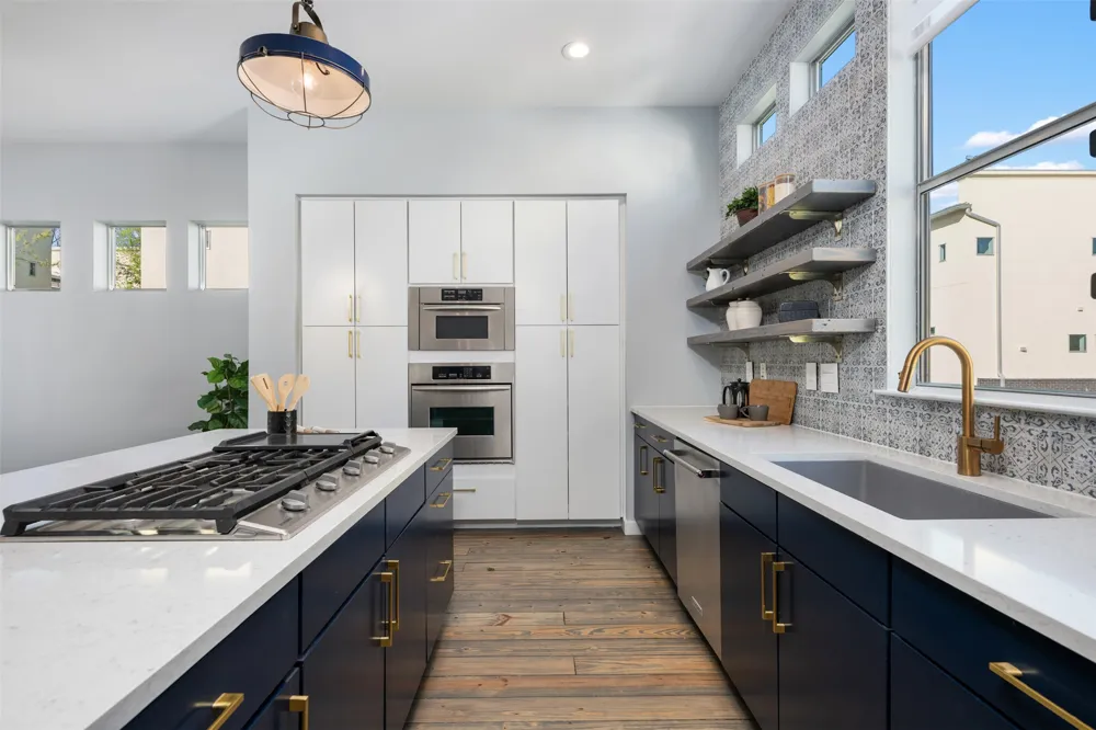 1209 Kinney Avenue #D Austin, TX 78704
