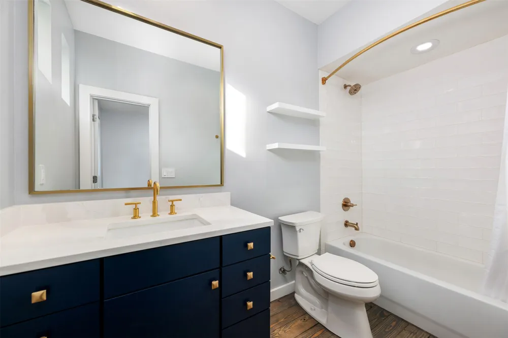 1209 Kinney Avenue #D Austin, TX 78704
