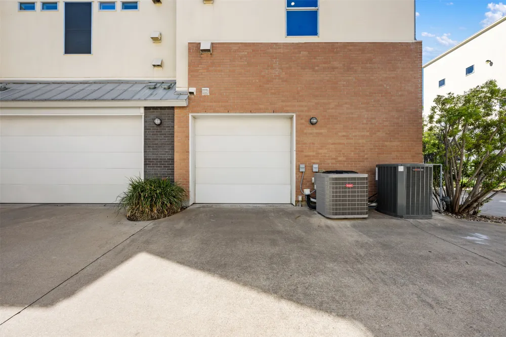 1209 Kinney Avenue #D Austin, TX 78704