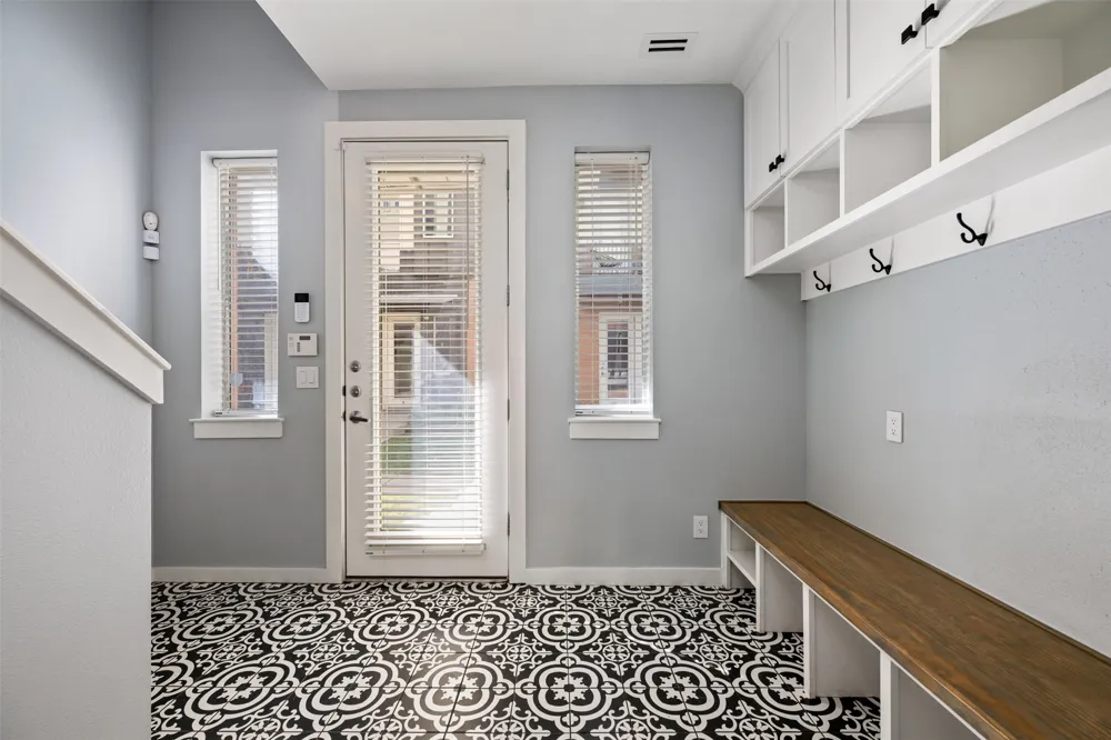 1209 Kinney Avenue #D Austin, TX 78704