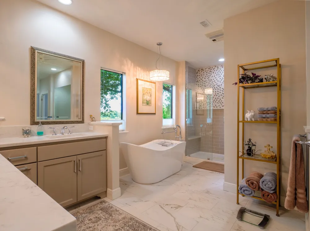 313 Meadowlakes Drive Meadowlakes, TX 78654