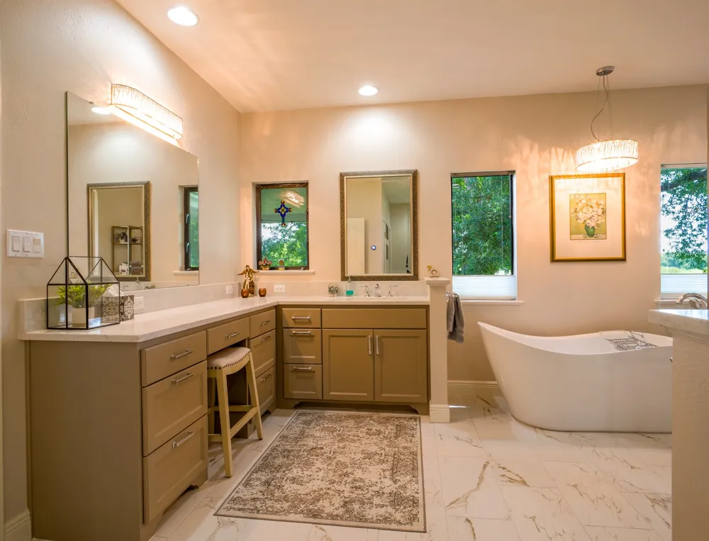 313 Meadowlakes Drive Meadowlakes, TX 78654