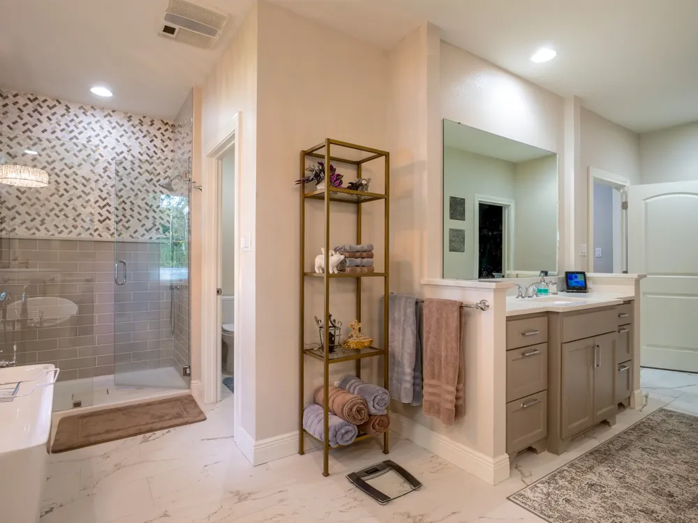 313 Meadowlakes Drive Meadowlakes, TX 78654