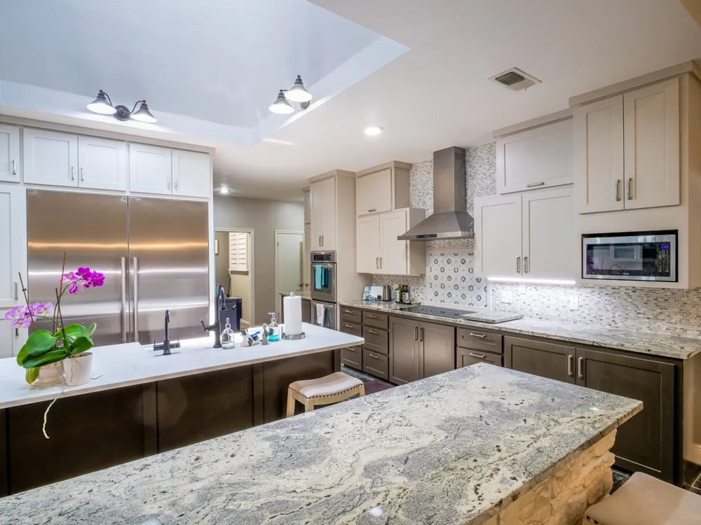 313 Meadowlakes Drive Meadowlakes, TX 78654