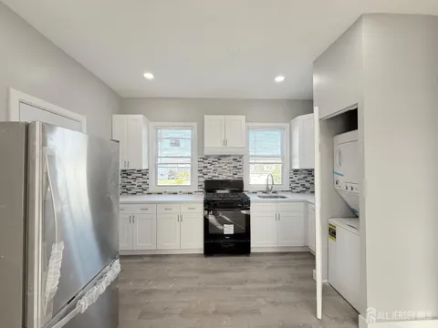 46 Hayward Avenue #2