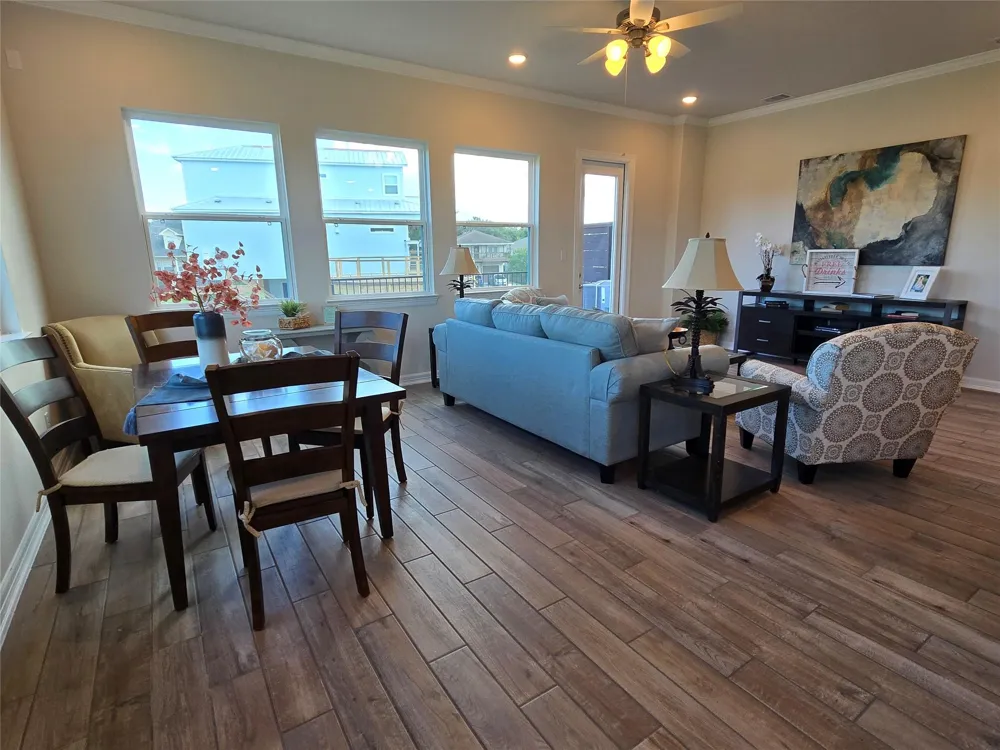 4025 Boardwalk Boulevard Seabrook, TX 77586