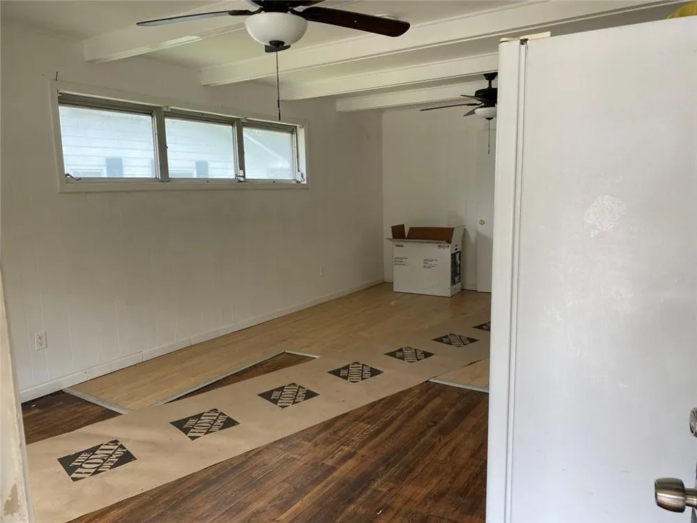 106 E Derenne Avenue Savannah, GA 31405