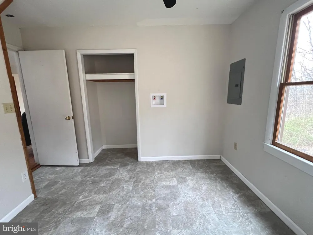 2932 KERNS SCHOOL ROAD Springfield, WV 26763