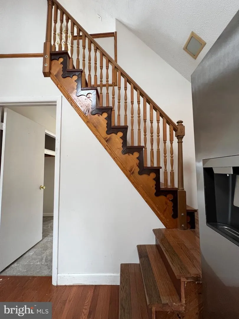 2932 KERNS SCHOOL ROAD Springfield, WV 26763