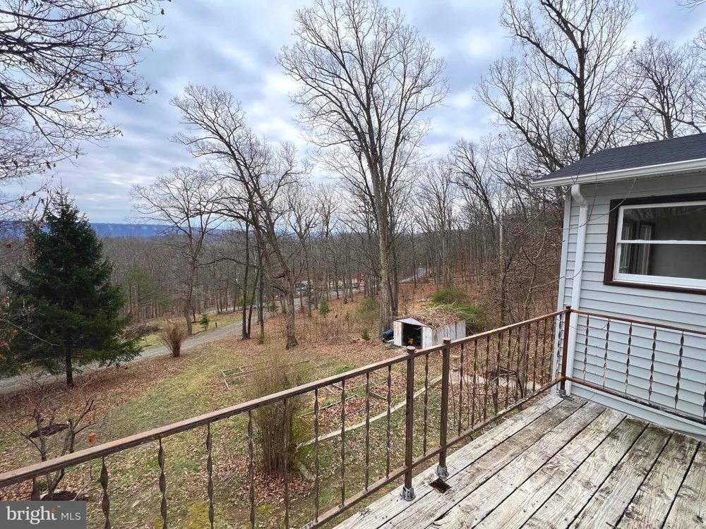 2932 KERNS SCHOOL ROAD Springfield, WV 26763