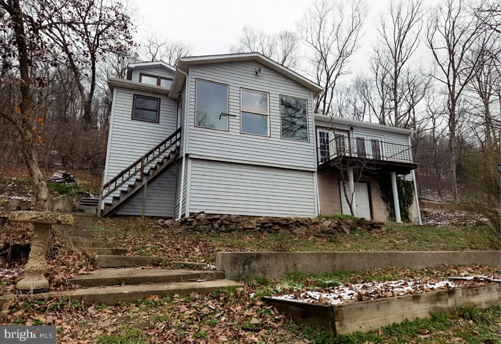 2932 KERNS SCHOOL ROAD Springfield, WV 26763