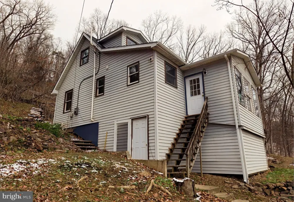 2932 KERNS SCHOOL ROAD Springfield, WV 26763