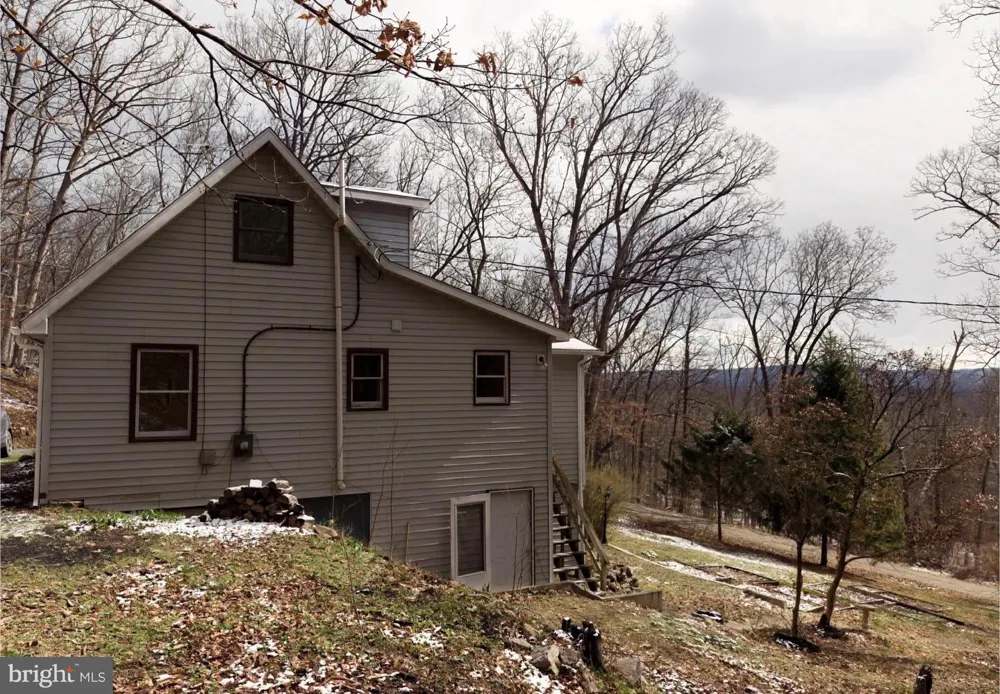 2932 KERNS SCHOOL ROAD Springfield, WV 26763
